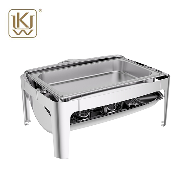 Hotelowy bufet serwujący Chafing Dish