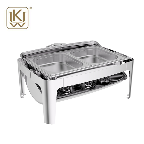 Hotelový bufet servírující Chafing Dish